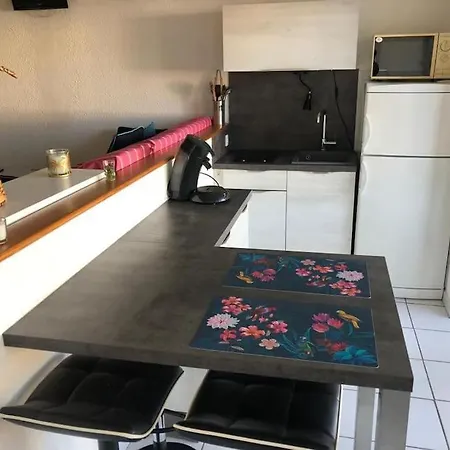 2025 - Grand Avec Piscine Et A 50 M Lägenhet