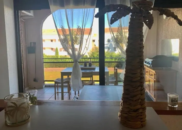 2025 - Grand Avec Piscine Et A 50 M Apartmán