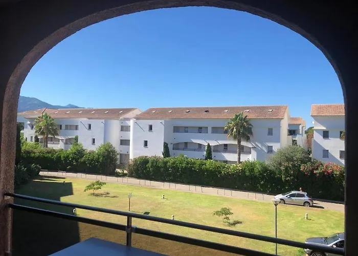 2025 - Grand Avec Piscine Et A 50 M Apartmán *